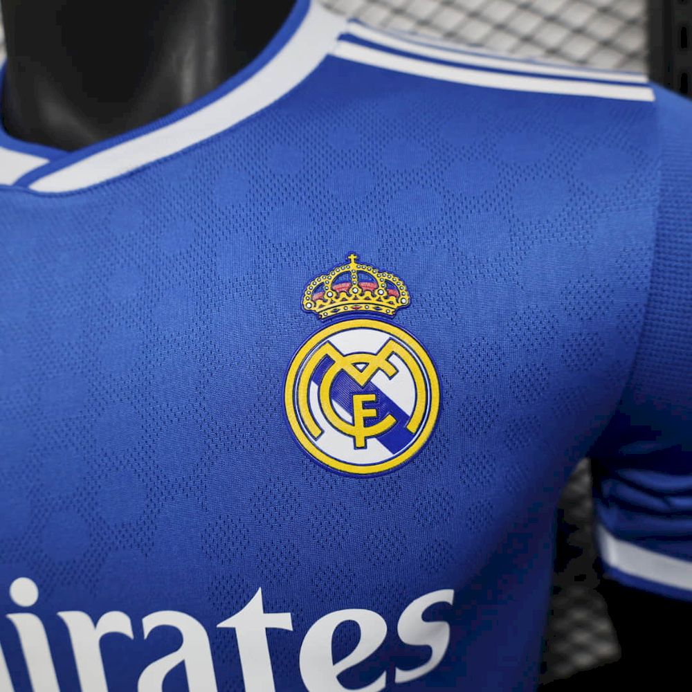 Real Madrid 2025/26 Camisola Terceira Versão Jogador – Homem