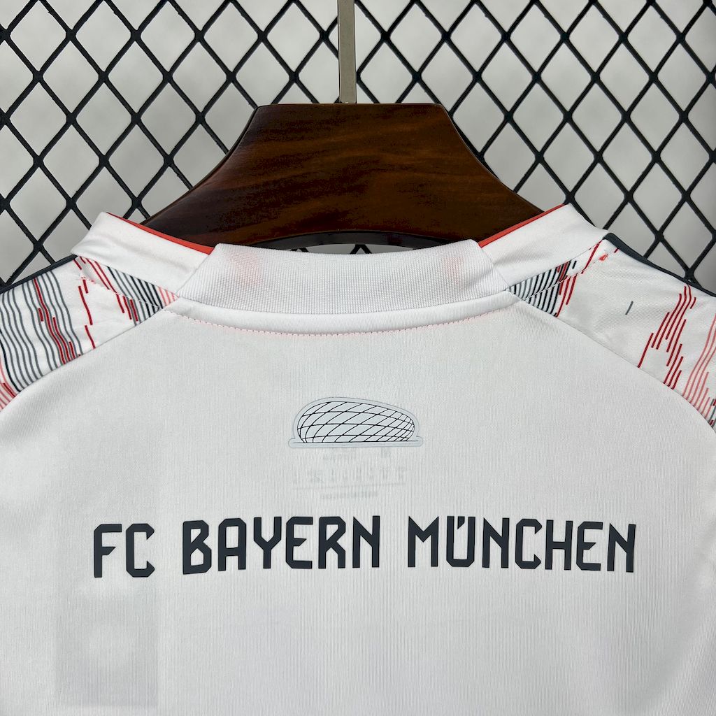 Bayern de Munique 2025/26 Camisola Alternativa – Mulher