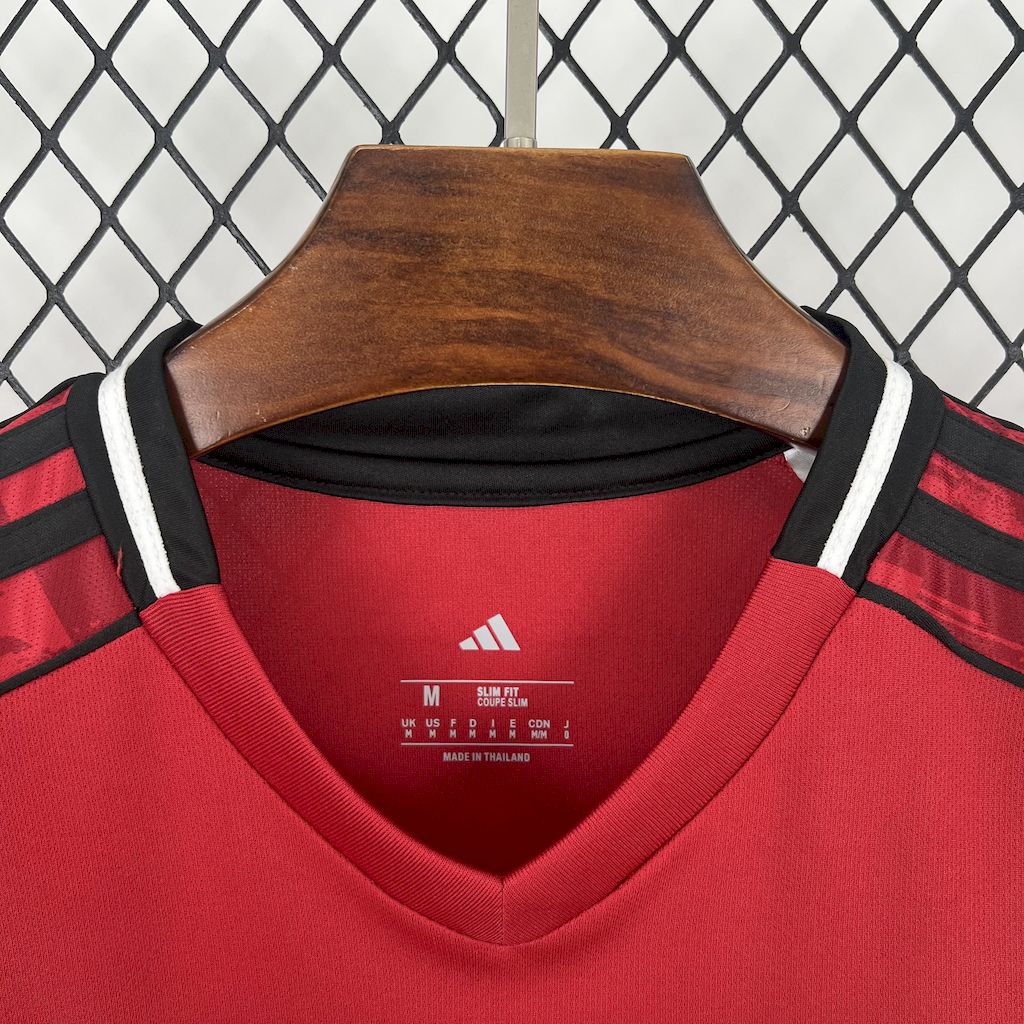 Manchester United 2025/26 Camisola Principal – Mulher