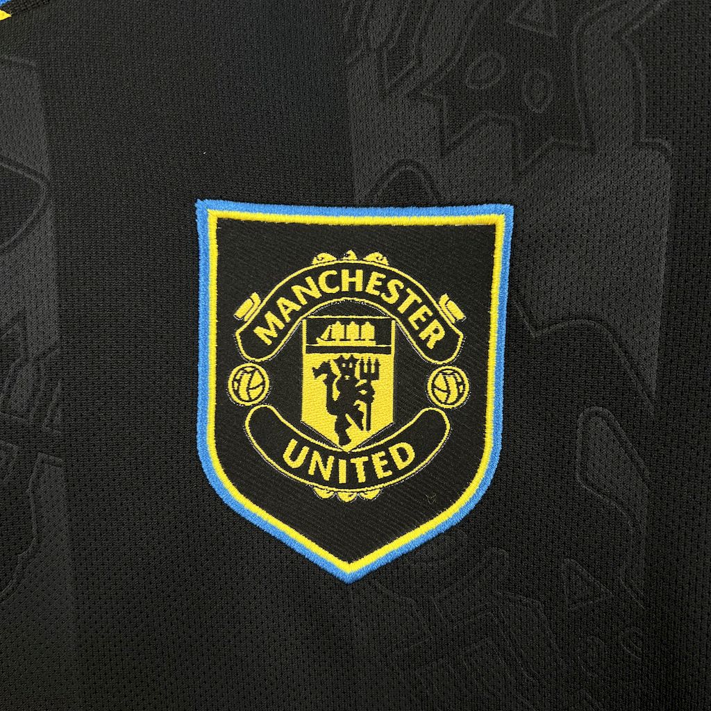 Manchester United 2025/26 Camisola Terceira – Mulher