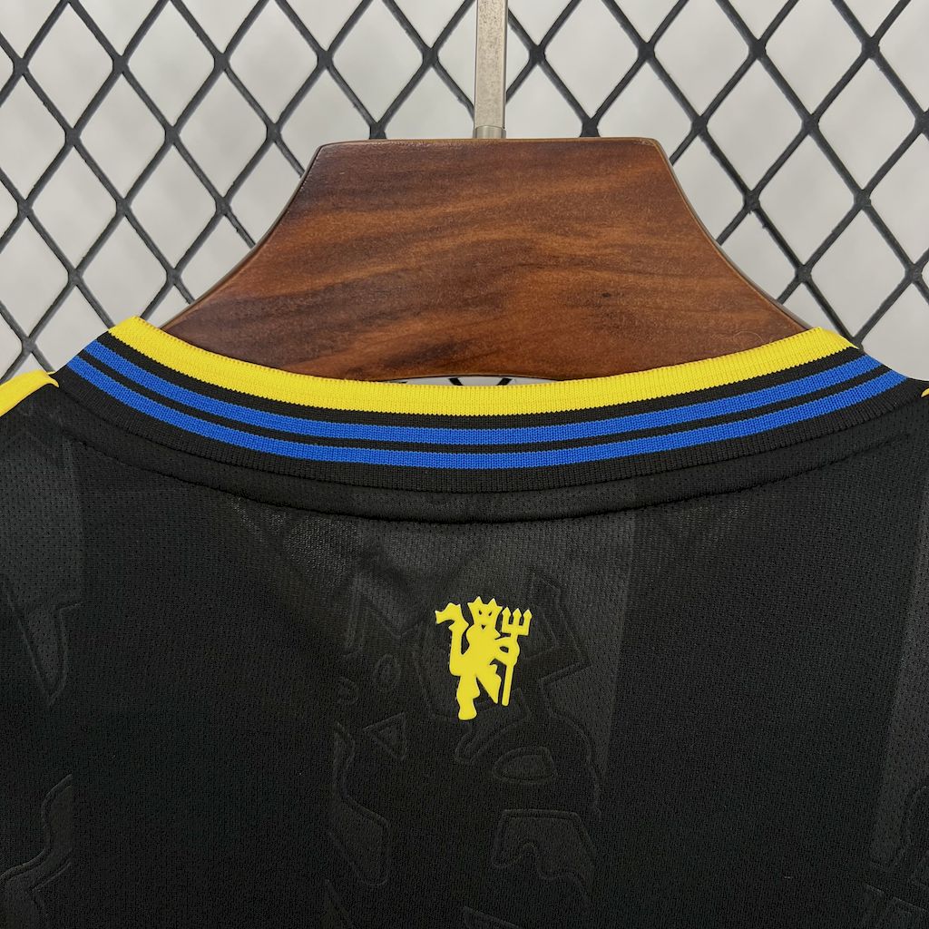 Manchester United 2025/26 Camisola Terceira – Mulher