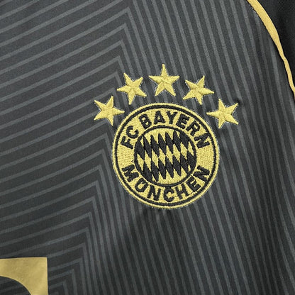 Bayern de Munique 2025/26 Camisola Especial Preta Dourada – Homem