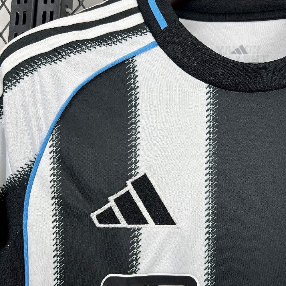Newcastle United 2025/26 Camisola Principal – Homem