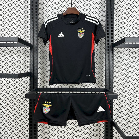 Benfica 2025/26 Conjunto de Pré-Jogo Preto – Criança