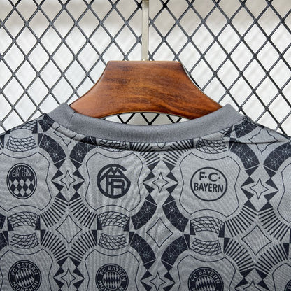 Bayern de Munique 2025/26 Camisola Wiesn T-Shirt – Homem