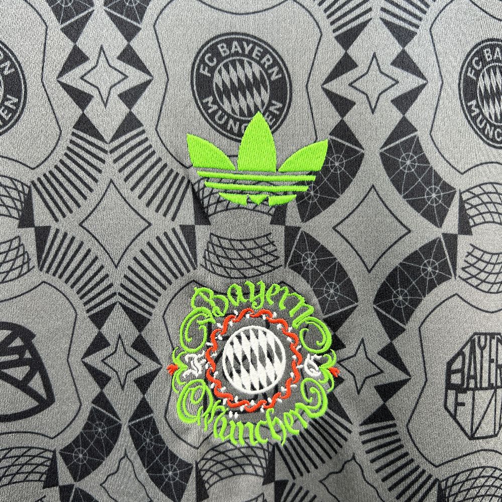 Bayern de Munique 2025/26 Camisola Wiesn T-Shirt – Homem