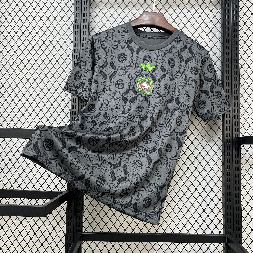Bayern de Munique 2025/26 Camisola Wiesn T-Shirt – Homem