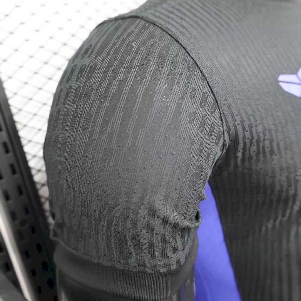 Barcelona x Kobe Bryant 2025/26 Camisola de Pré-Jogo Versão Jogador – Homem