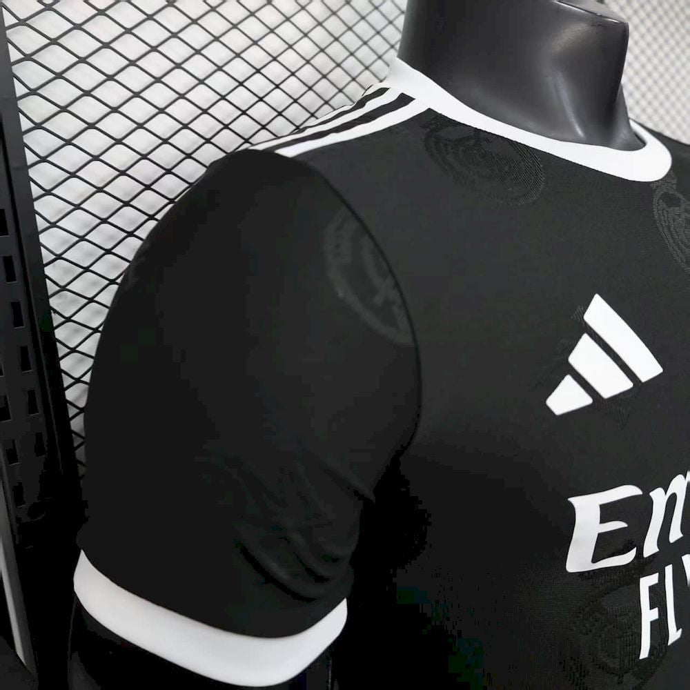Real Madrid 2025/26 Camisola Especial Versão Jogador – Homem