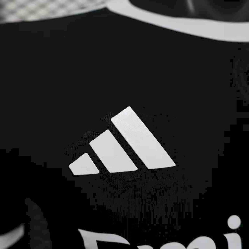 Real Madrid 2025/26 Camisola Especial Versão Jogador – Homem