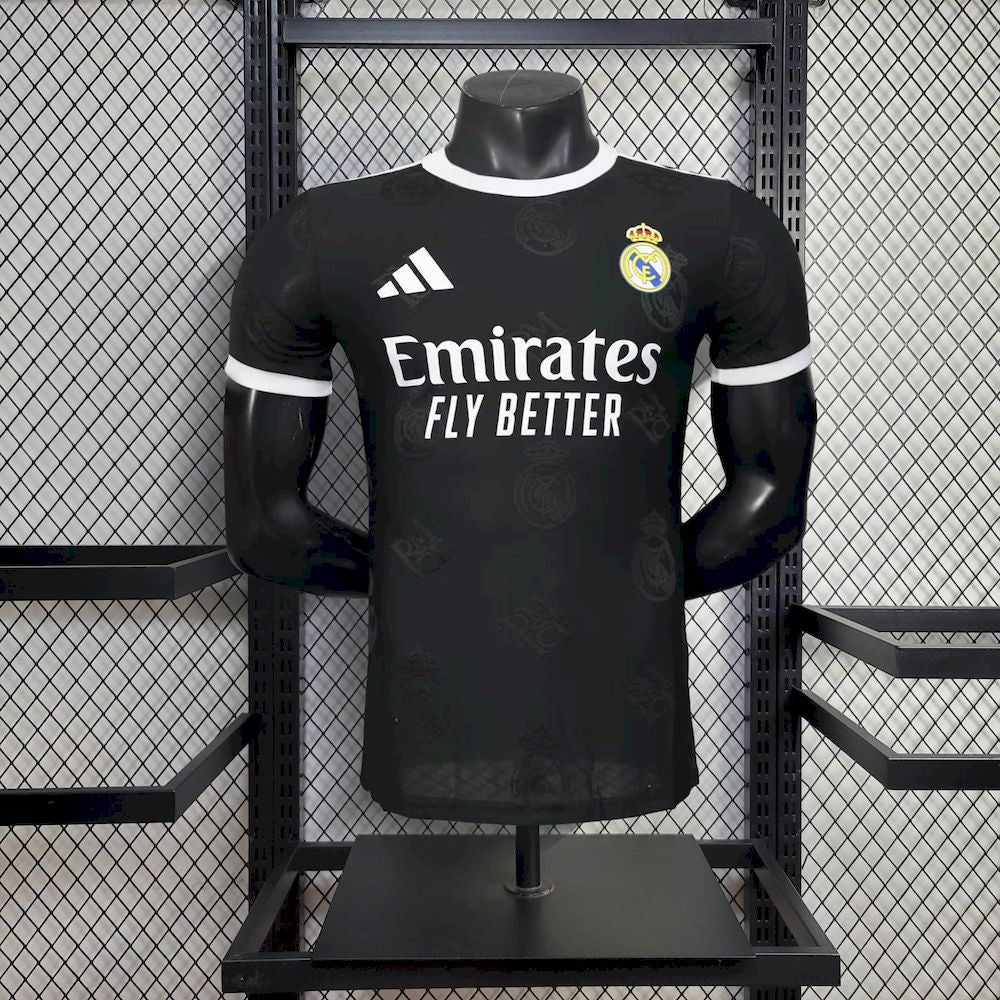 Real Madrid 2025/26 Camisola Especial Versão Jogador – Homem