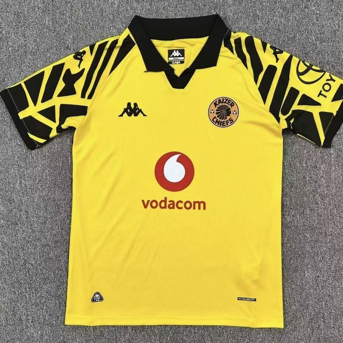 Kaizer Chiefs 2025/26 Camisola Principal – Homem