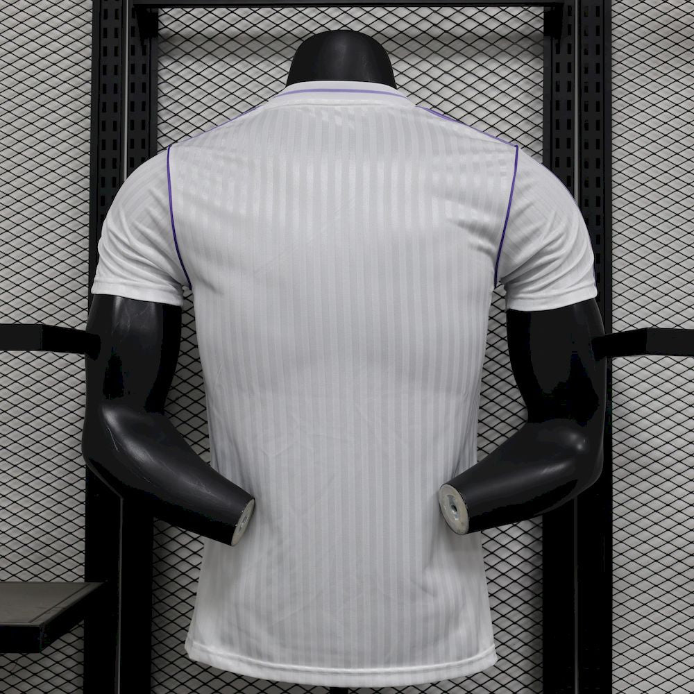 Real Madrid 2025/26 Camisola Especial Versão Jogador – Homem