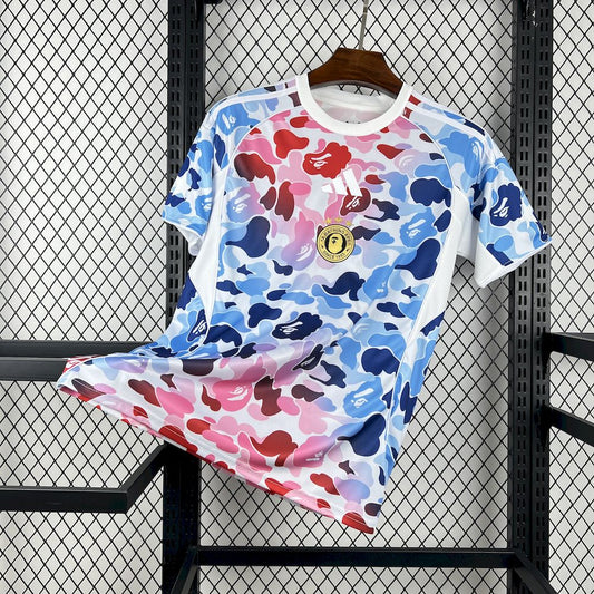 AD x BAPE 2025/26 Camisola Camo – Homem
