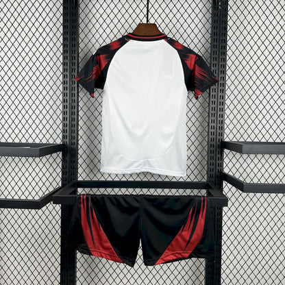 Flamengo 2025/26 Conjunto Alternativo – Criança