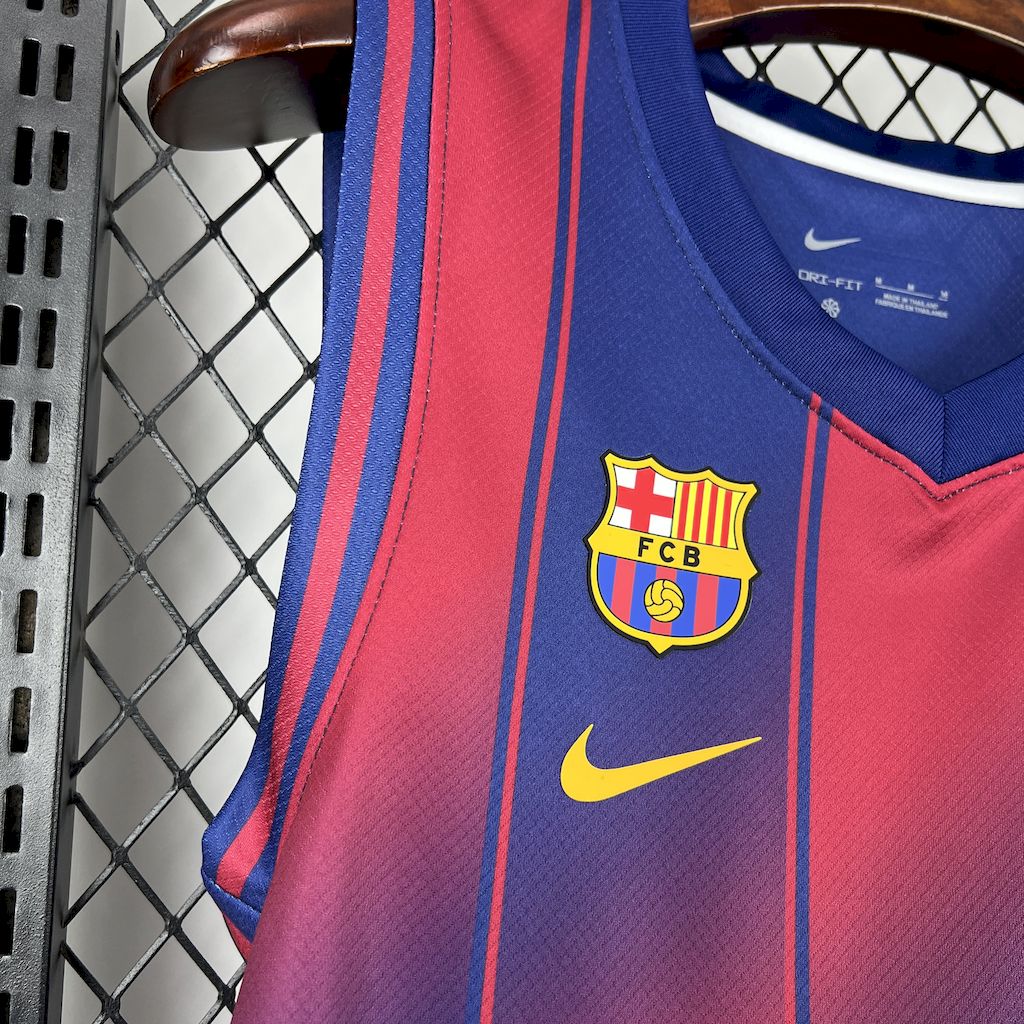 Barcelona 2025/26 Camisola Principal Basketball