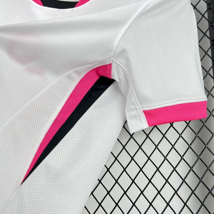 Sporting CP 2025/26 Camisola Rosa Outubro – Homem
