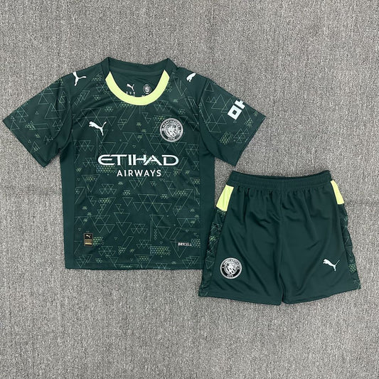 Manchester United 2025/26 Conjunto Quarto – Criança