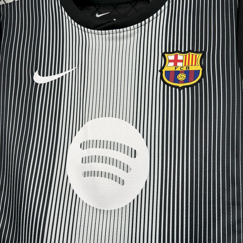 Barcelona 2025/26 Conjunto de Guarda-Redes – Criança