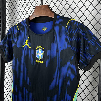 Brasil 2026 Conjunto Alternativo Mundial – Criança