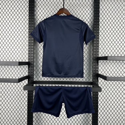 Uruguai 2026 Conjunto Alternativo Mundial – Criança