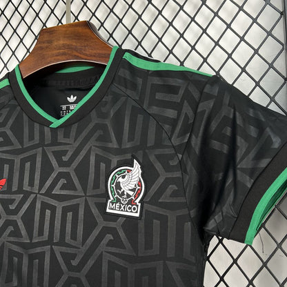 México 2026 Conjunto Terceiro Mundial – Criança