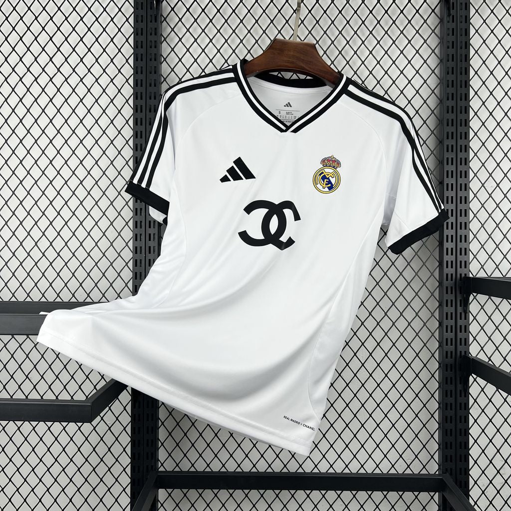 Real Madrid 2026/27 Camisola Collab – Homem