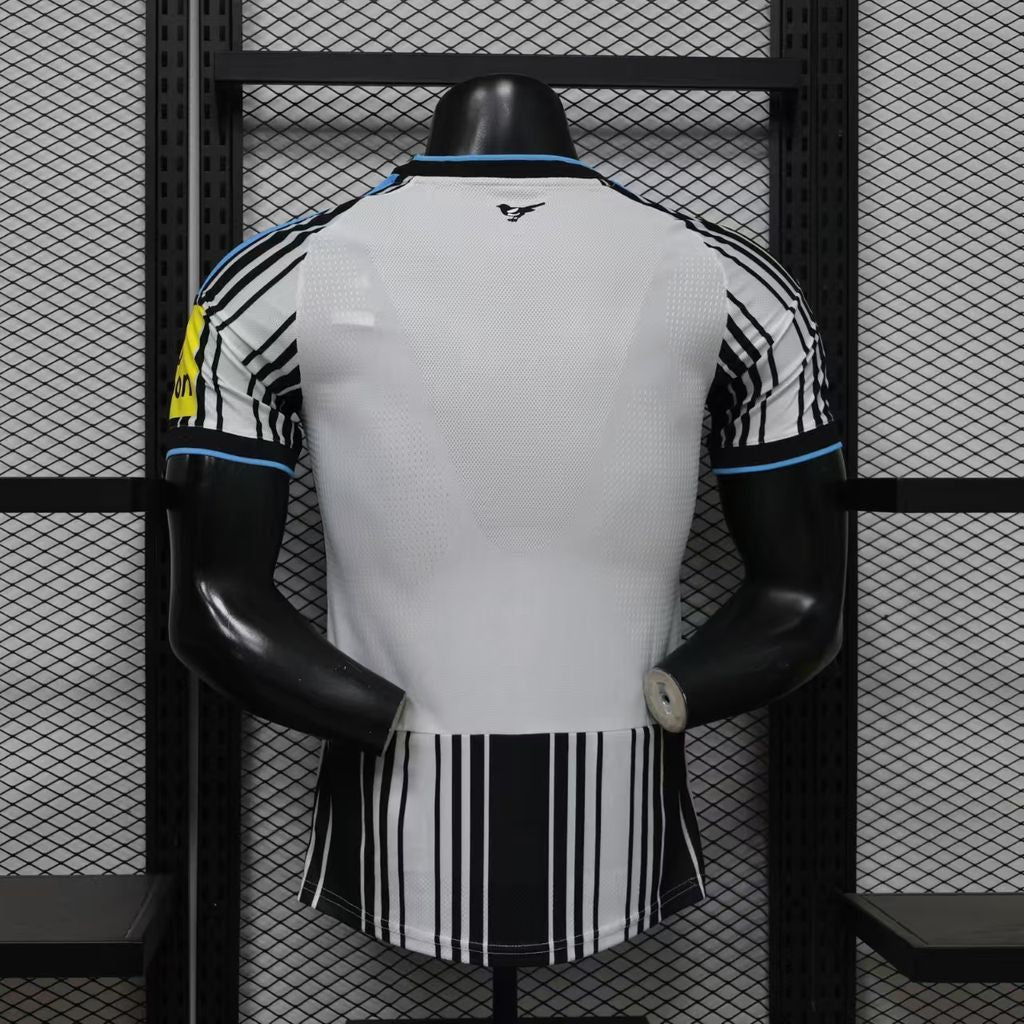 Newcastle United 2026/27 Camisola Principal Versão Jogador – Homem