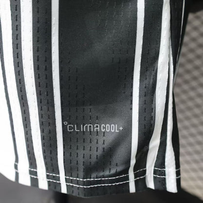 Newcastle United 2026/27 Camisola Principal Versão Jogador – Homem