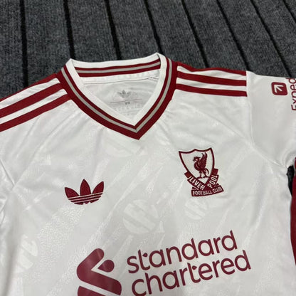 Liverpool 2026/27 Conjunto Alternativo – Criança