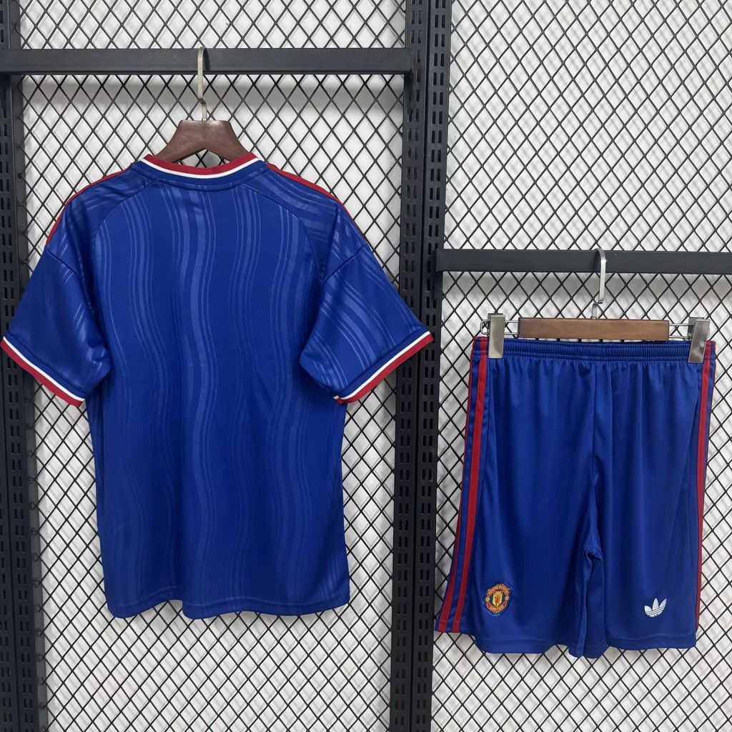 Manchester United 2026/27 Conjunto Alternativo – Criança