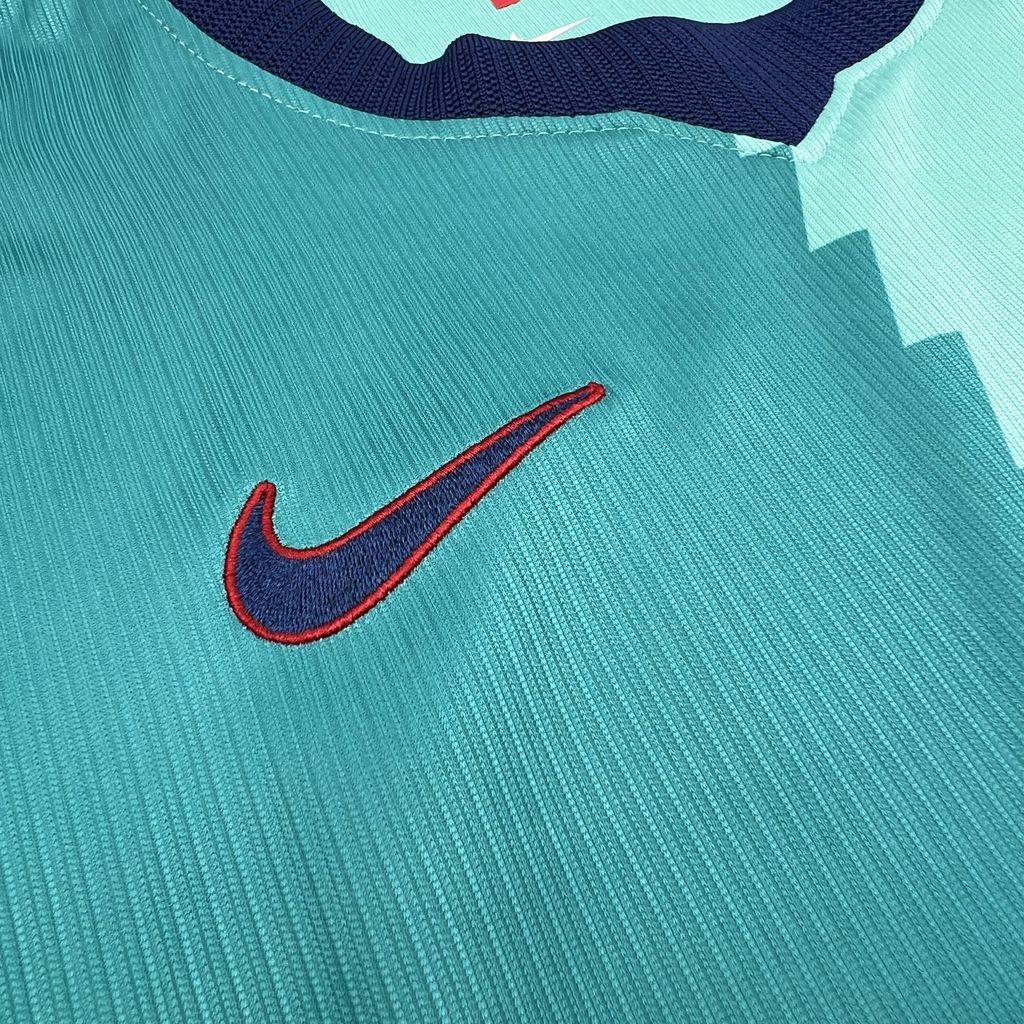 Barcelona 2026/27 Camisola Terceira – Mulher