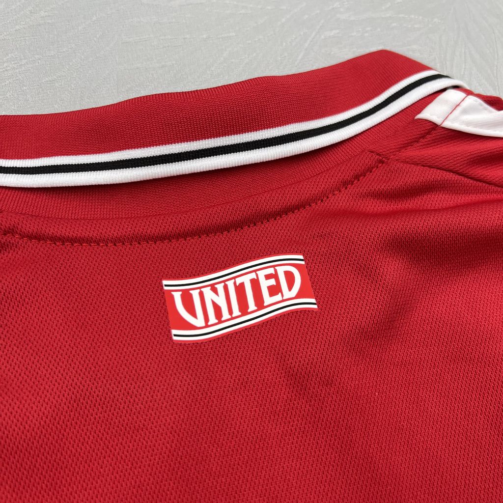 Manchester United 2026/27 Camisola Principal – Mulher