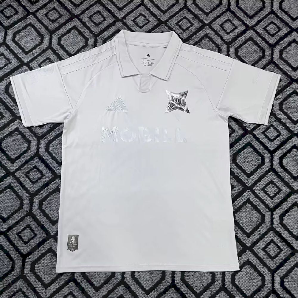 Juventus 2026/27 Camisola 135.º Aniversário Edição – Homem