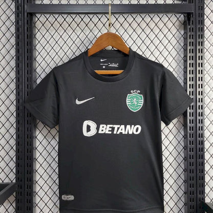 Sporting CP 2024/25 Conjunto Quarto – Criança