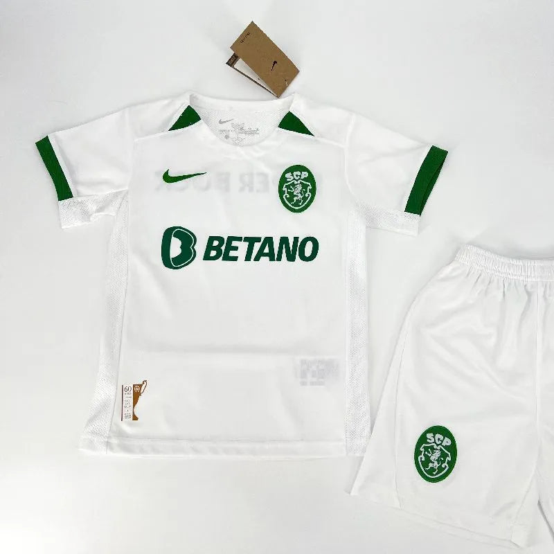 Sporting CP 2023/24 Conjunto Especial European Taça Winners' Taça Aniversário – Criança