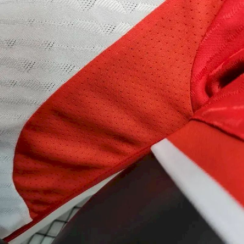 Bayern de Munique 2023/24 Camisola Branca Versão Jogador – Homem