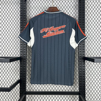 Bayern de Munique 2025/26 Camisola Basebol – Homem