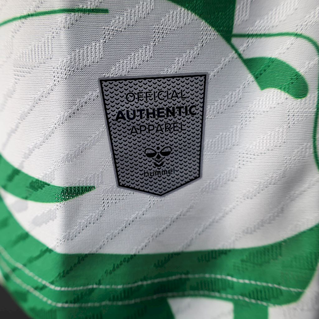 Real Betis 2025/26 Camisola Hummel x Edição Limitada Naruto Versão Jogador – Homem